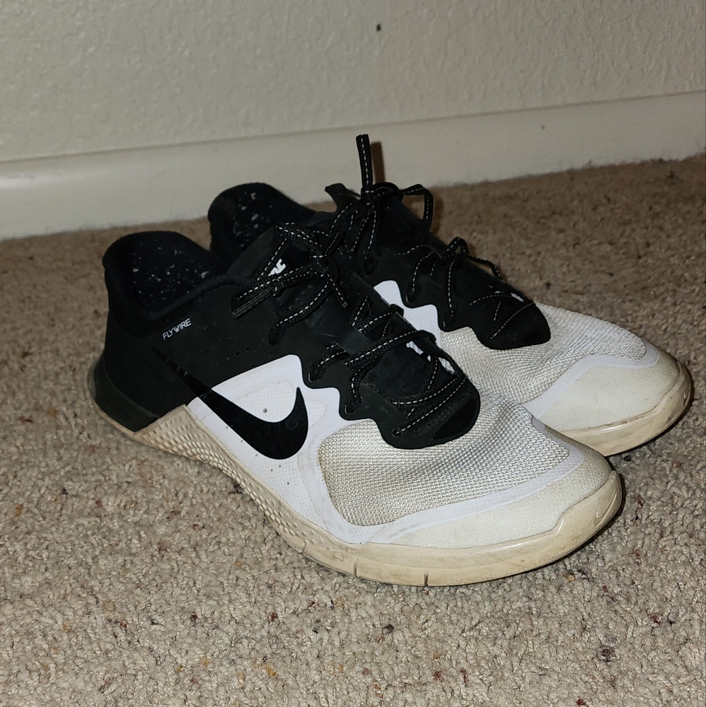 Nike lifting shoes
